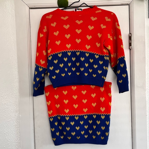 Fair Isle inspired holiday vintage red & blue sweater set - Picture 2 of 6